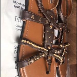 American Eagle sandals